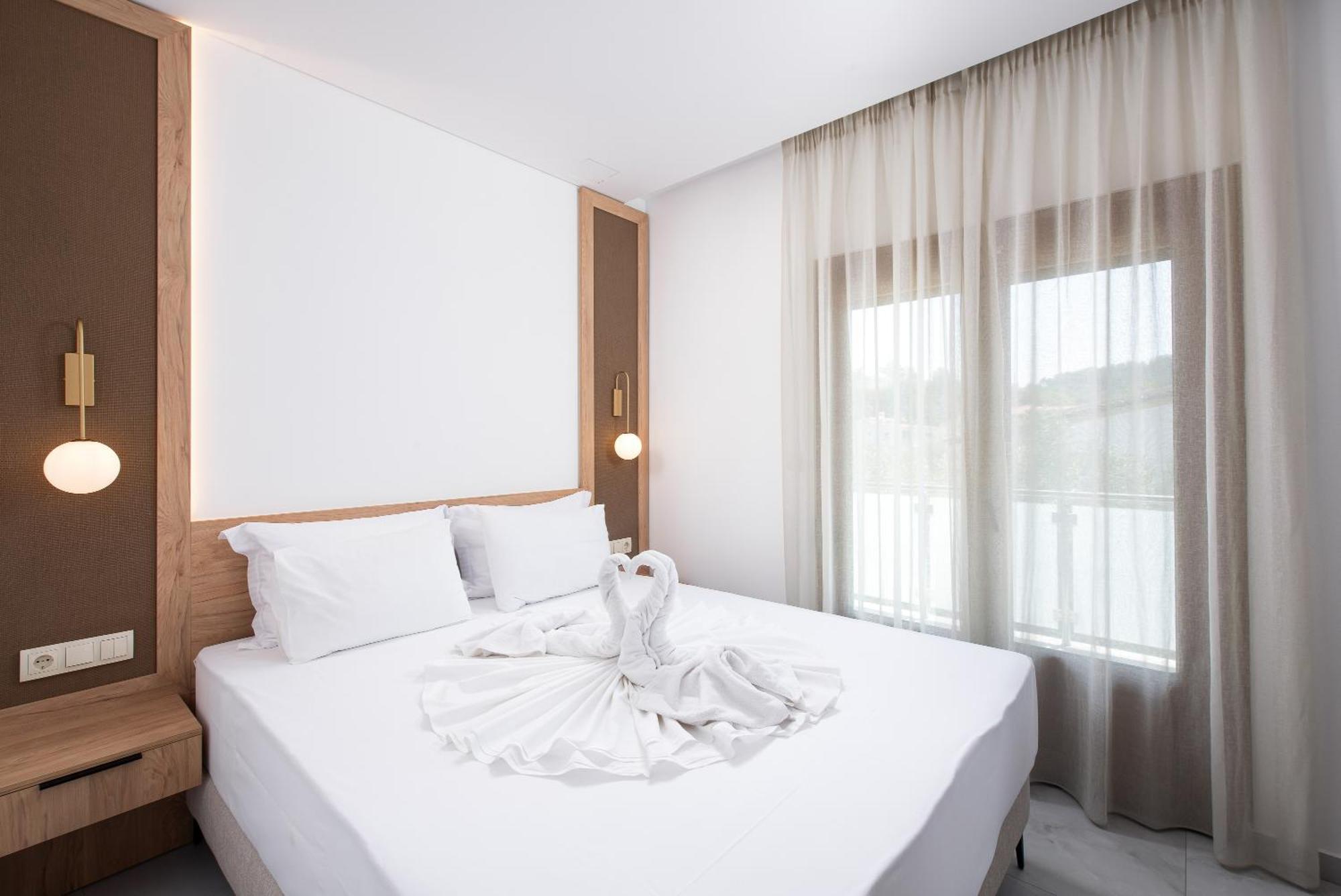 Olivento Beach Front Suites Ποτός Εξωτερικό φωτογραφία