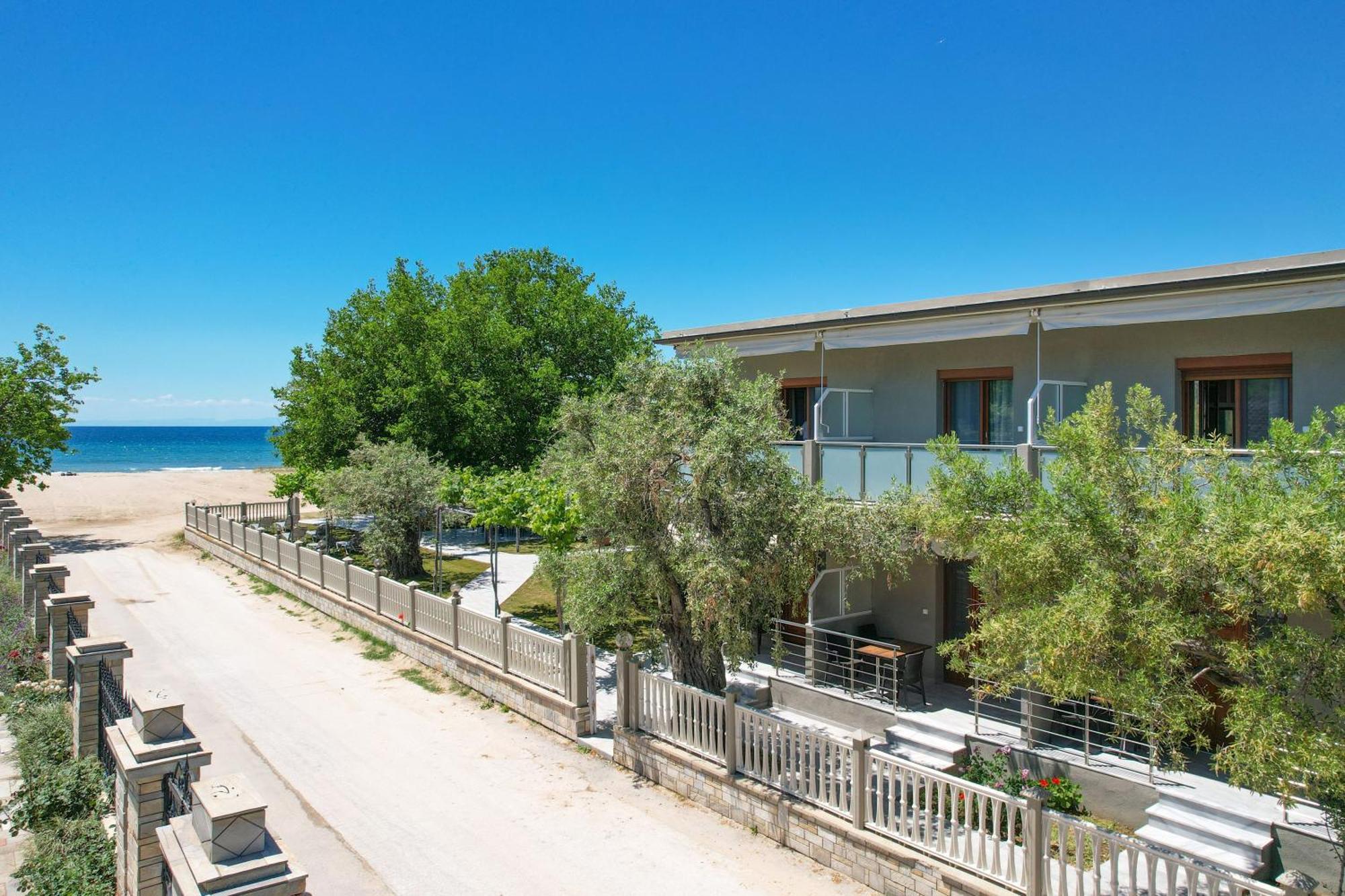 Olivento Beach Front Suites Ποτός Εξωτερικό φωτογραφία
